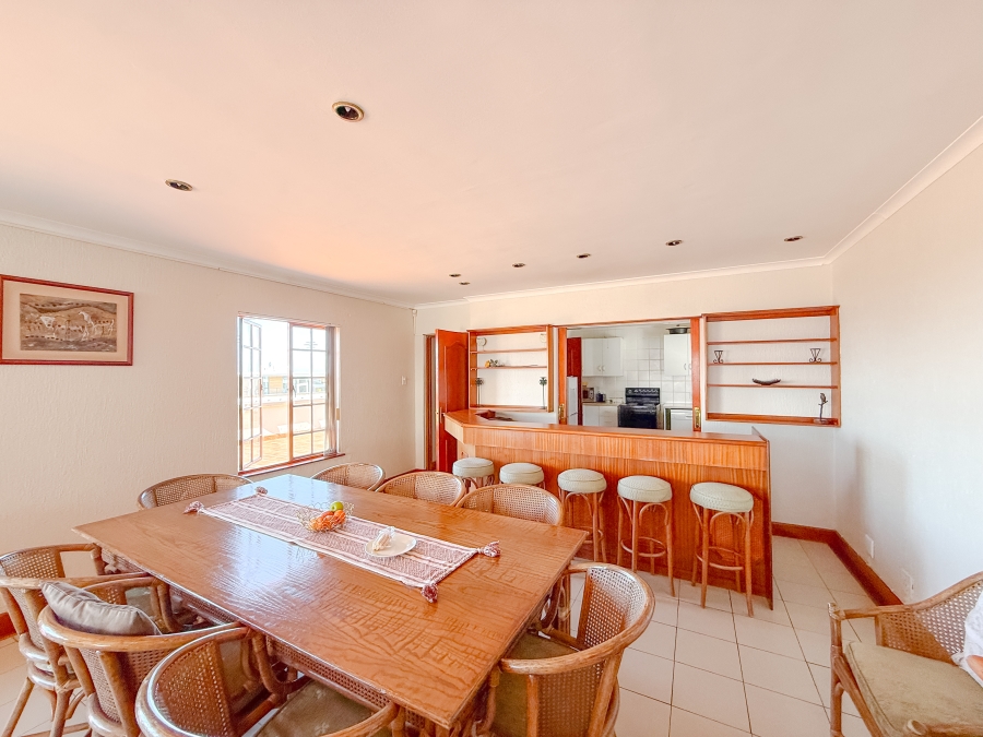 To Let 4 Bedroom Property for Rent in Plettenberg Bay Central Western Cape